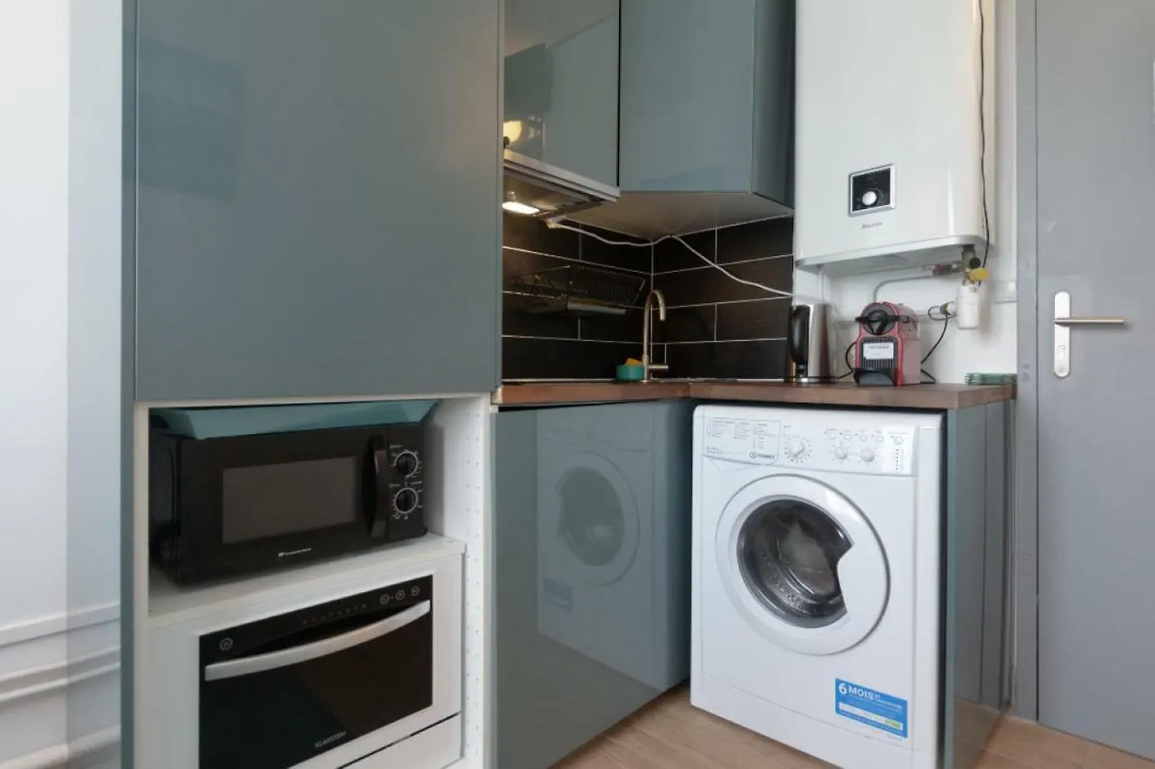 Paris Access With Creteil Apartment